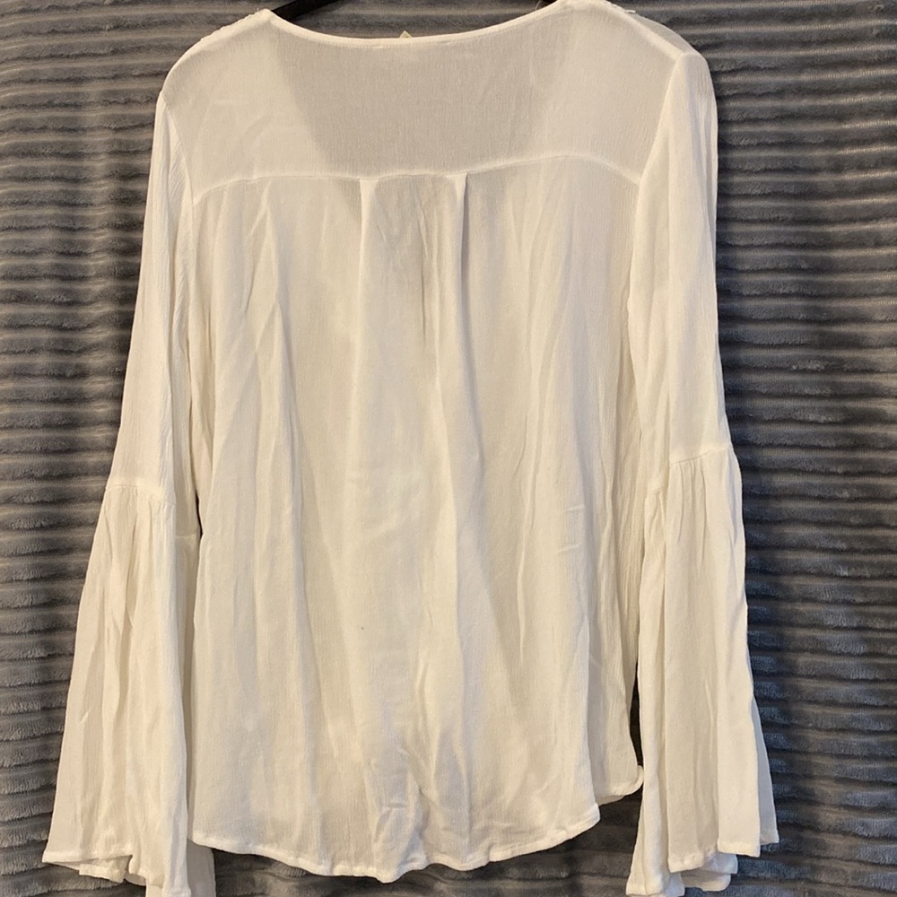 White Lace Trim Blouse - Picture 3 of 7
